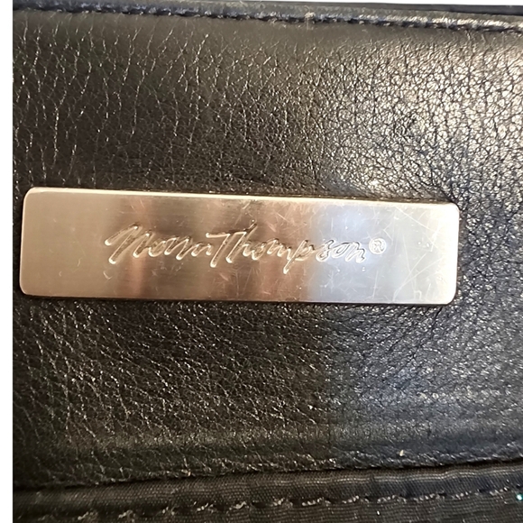 Norma Thompson Large Black Traveler Laptop Bag - Picture 3 of 3